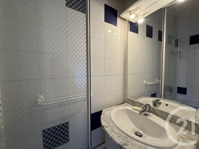 Appartement Studio à vendre - 1 pièce - 12.71 m2 - PARIS - 75016 - ILE-DE-FRANCE - Century 21 Victor Hugo - Trocadéro