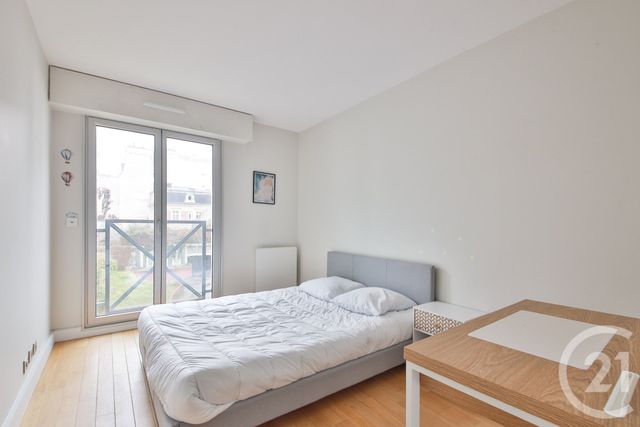 Appartement F4 à louer - 4 pièces - 113.0 m2 - PARIS - 75009 - ILE-DE-FRANCE - Century 21 Victor Hugo - Trocadéro