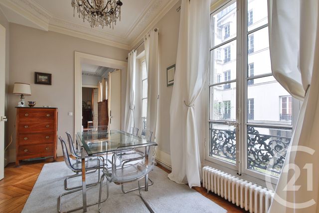 Appartement F4 à vendre - 4 pièces - 87.95 m2 - PARIS - 75008 - ILE-DE-FRANCE - Century 21 Victor Hugo - Trocadéro