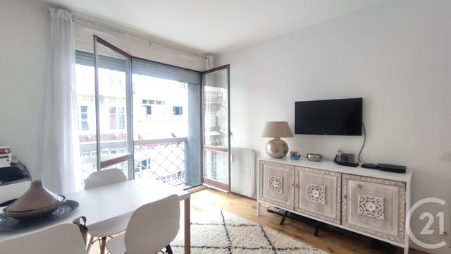 Appartement F1 à louer - 1 pièce - 26.35 m2 - PARIS - 75016 - ILE-DE-FRANCE - Century 21 Victor Hugo - Trocadéro