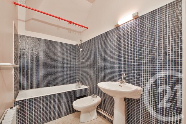 Appartement F6 à vendre - 6 pièces - 130.7 m2 - PARIS - 75008 - ILE-DE-FRANCE - Century 21 Victor Hugo - Trocadéro