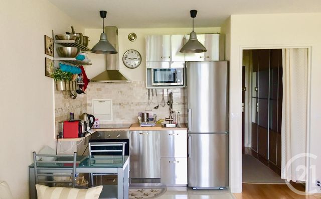 Appartement F1 à louer - 1 pièce - 30.25 m2 - PARIS - 75015 - ILE-DE-FRANCE - Century 21 Victor Hugo - Trocadéro