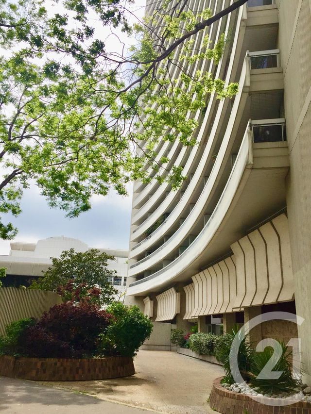 Appartement F1 à louer - 1 pièce - 30.25 m2 - PARIS - 75015 - ILE-DE-FRANCE - Century 21 Victor Hugo - Trocadéro