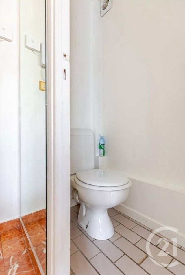 Appartement Duplex à louer - 2 pièces - 44.06 m2 - PARIS - 75008 - ILE-DE-FRANCE - Century 21 Victor Hugo - Trocadéro