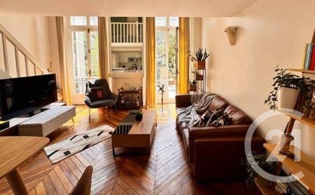 Appartement Duplex à louer - 2 pièces - 44.06 m2 - PARIS - 75008 - ILE-DE-FRANCE - Century 21 Victor Hugo - Trocadéro