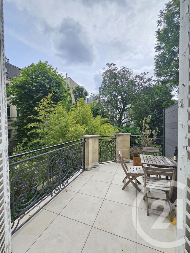Appartement Duplex à louer - 2 pièces - 44.06 m2 - PARIS - 75008 - ILE-DE-FRANCE - Century 21 Victor Hugo - Trocadéro