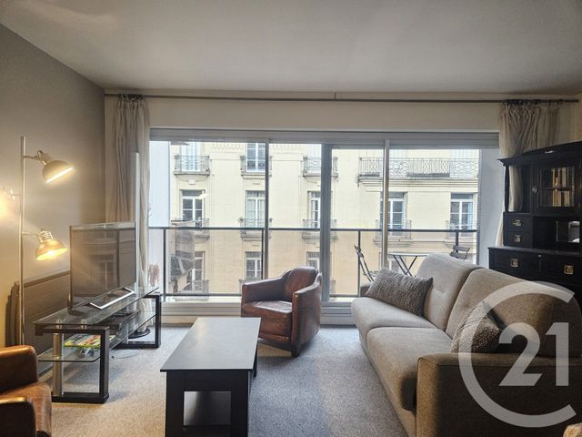 Appartement F1 à louer - 1 pièce - 42.59 m2 - PARIS - 75016 - ILE-DE-FRANCE - Century 21 Victor Hugo - Trocadéro