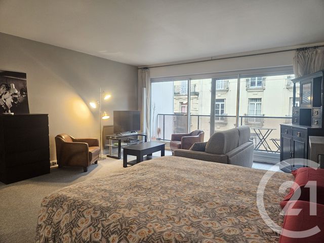 Appartement F1 à louer - 1 pièce - 42.59 m2 - PARIS - 75016 - ILE-DE-FRANCE - Century 21 Victor Hugo - Trocadéro