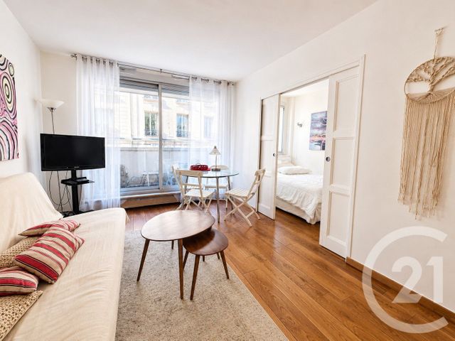 Appartement Studio à louer - 1 pièce - 31.18 m2 - PARIS - 75116 - ILE-DE-FRANCE - Century 21 Victor Hugo - Trocadéro