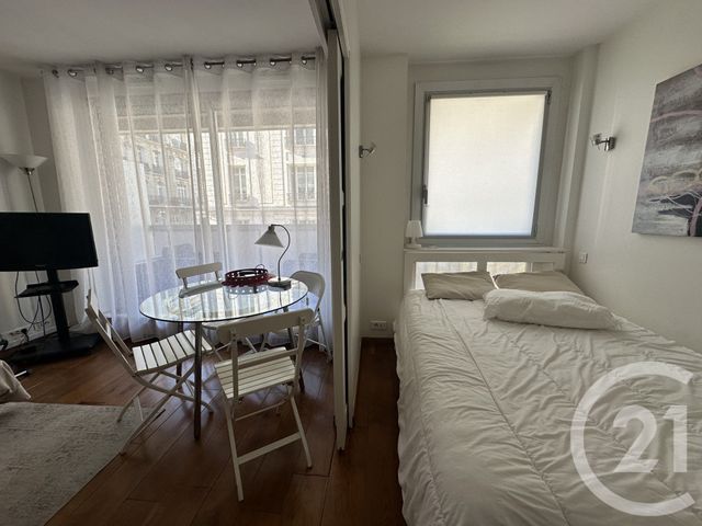 Appartement Studio à louer - 1 pièce - 31.18 m2 - PARIS - 75116 - ILE-DE-FRANCE - Century 21 Victor Hugo - Trocadéro