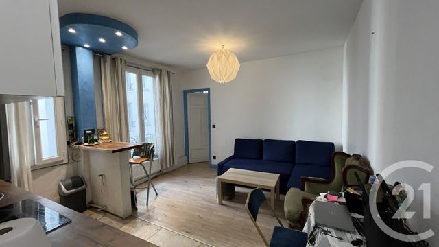 Appartement F2 à vendre - 2 pièces - 31.67 m2 - PARIS - 75018 - ILE-DE-FRANCE - Century 21 Victor Hugo - Trocadéro
