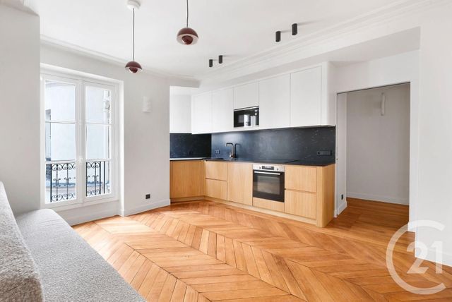 Appartement F5 à vendre - 5 pièces - 95.4 m2 - PARIS - 75009 - ILE-DE-FRANCE - Century 21 Victor Hugo - Trocadéro