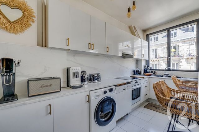 Appartement F2 à vendre - 2 pièces - 59.63 m2 - PARIS - 75116 - ILE-DE-FRANCE - Century 21 Victor Hugo - Trocadéro