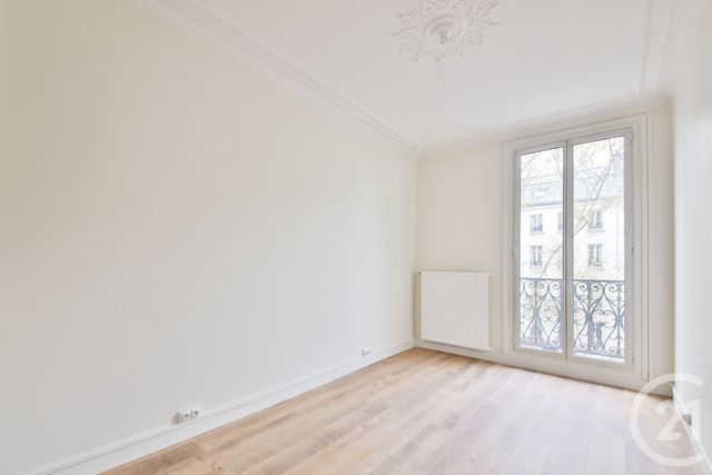 Appartement F2 à vendre - 2 pièces - 55.17 m2 - PARIS - 75010 - ILE-DE-FRANCE - Century 21 Victor Hugo - Trocadéro