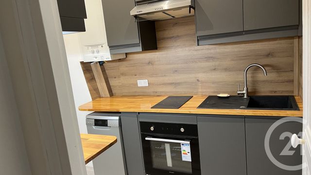 Appartement F2 à vendre - 2 pièces - 55.17 m2 - PARIS - 75010 - ILE-DE-FRANCE - Century 21 Victor Hugo - Trocadéro