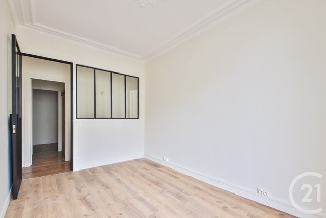 Appartement F2 à vendre - 2 pièces - 55.17 m2 - PARIS - 75010 - ILE-DE-FRANCE - Century 21 Victor Hugo - Trocadéro