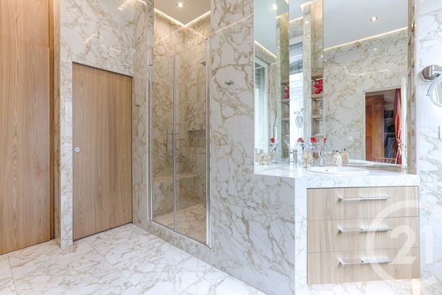 Appartement F6 à vendre - 6 pièces - 199.6 m2 - PARIS - 75116 - ILE-DE-FRANCE - Century 21 Victor Hugo - Trocadéro