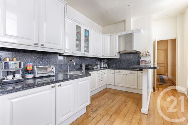 Appartement F6 à vendre - 6 pièces - 199.6 m2 - PARIS - 75116 - ILE-DE-FRANCE - Century 21 Victor Hugo - Trocadéro