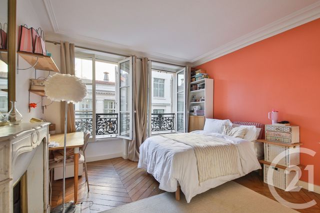 Appartement F4 à vendre - 4 pièces - 86.31 m2 - PARIS - 75009 - ILE-DE-FRANCE - Century 21 Victor Hugo - Trocadéro