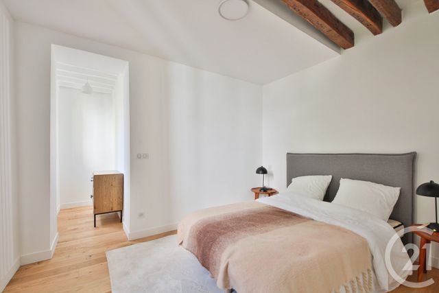 Appartement F5 à vendre - 5 pièces - 108.37 m2 - PARIS - 75009 - ILE-DE-FRANCE - Century 21 Victor Hugo - Trocadéro