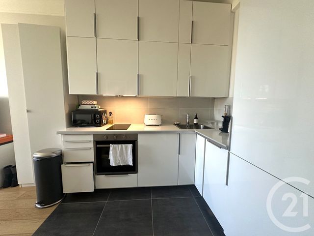 Appartement Studio à louer - 1 pièce - 28.43 m2 - PARIS - 75016 - ILE-DE-FRANCE - Century 21 Victor Hugo - Trocadéro