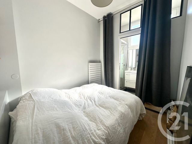 Appartement Studio à louer - 1 pièce - 28.43 m2 - PARIS - 75016 - ILE-DE-FRANCE - Century 21 Victor Hugo - Trocadéro