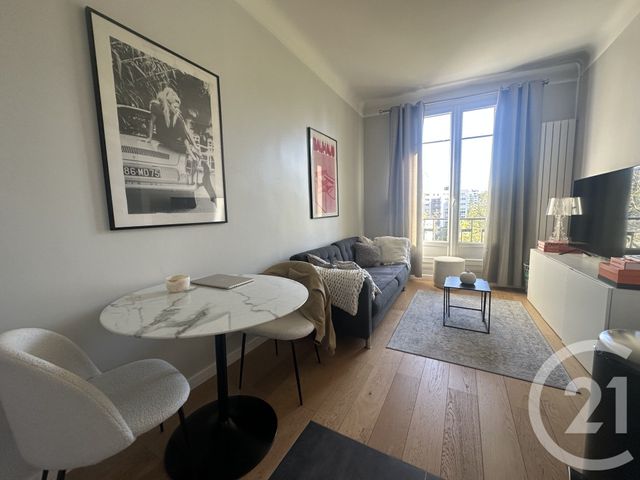 Appartement Studio à louer PARIS