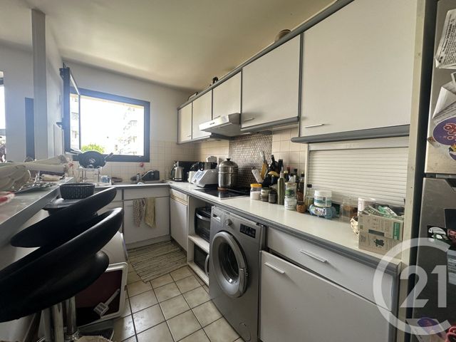 Appartement F3 à louer - 3 pièces - 53.76 m2 - COURBEVOIE - 92 - ILE-DE-FRANCE - Century 21 Victor Hugo - Trocadéro