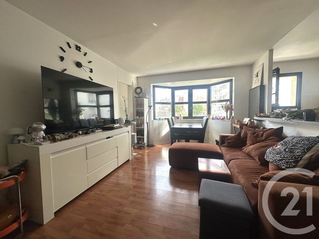 Appartement F3 à louer - 3 pièces - 53.76 m2 - COURBEVOIE - 92 - ILE-DE-FRANCE - Century 21 Victor Hugo - Trocadéro