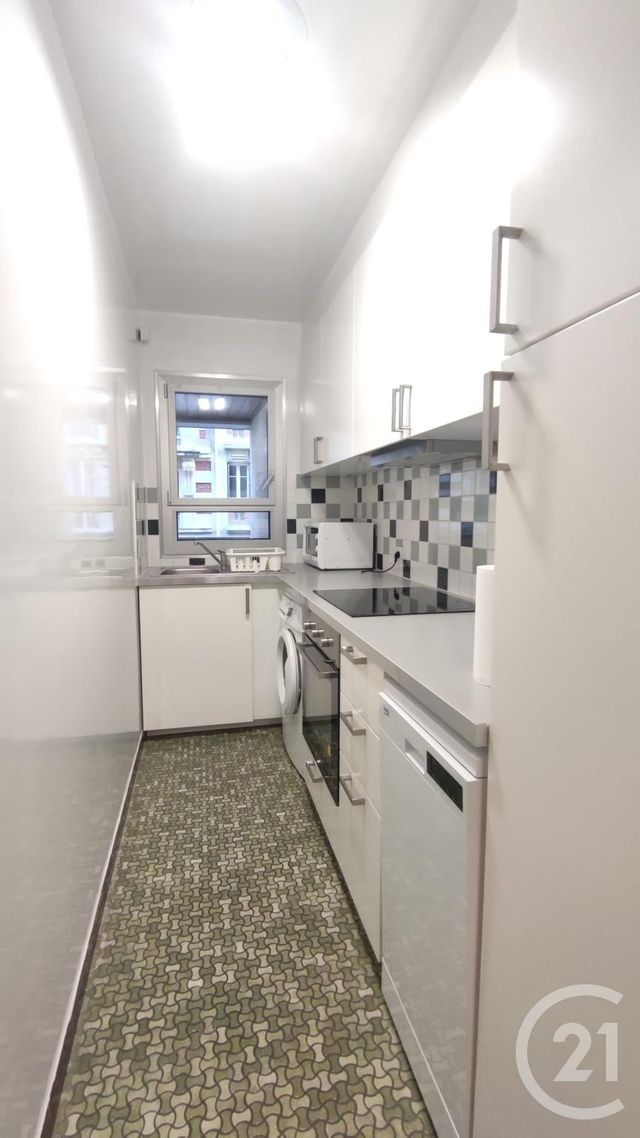 Appartement F2 à louer - 2 pièces - 39.83 m2 - PARIS - 75016 - ILE-DE-FRANCE - Century 21 Victor Hugo - Trocadéro