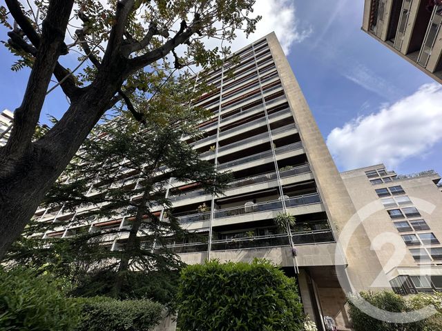 Appartement F2 à louer - 2 pièces - 64.96 m2 - PARIS - 75015 - ILE-DE-FRANCE - Century 21 Victor Hugo - Trocadéro