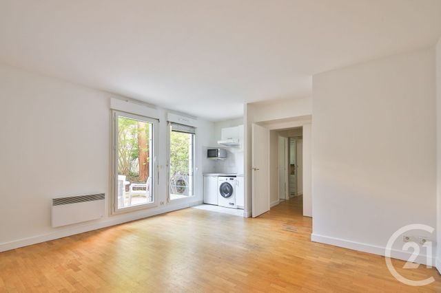 Appartement Studio à vendre - 1 pièce - 29.92 m2 - COURBEVOIE - 92 - ILE-DE-FRANCE - Century 21 Victor Hugo - Trocadéro