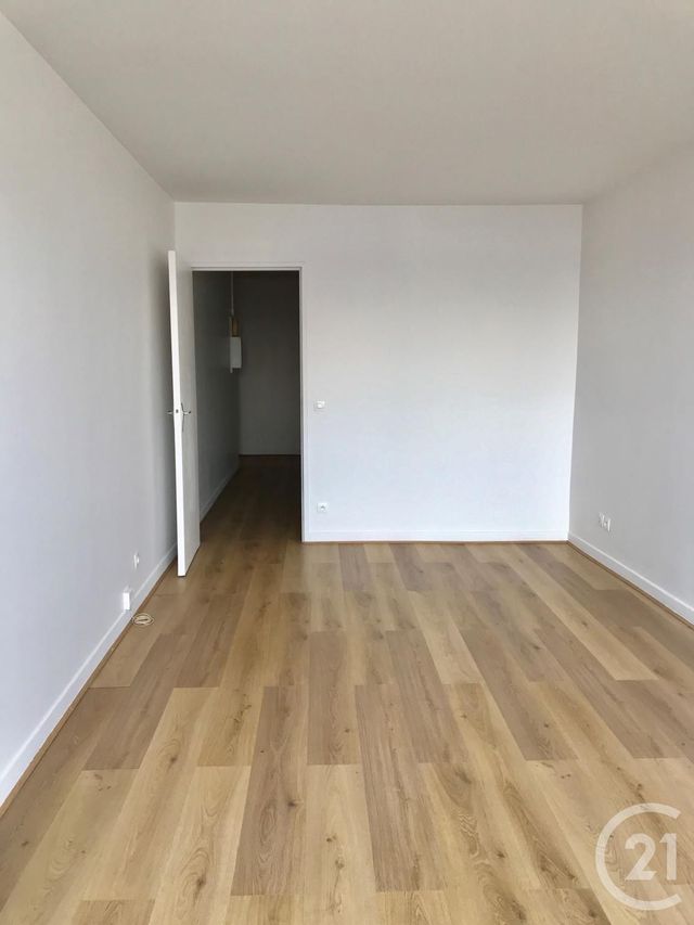 Appartement Studio à louer - 1 pièce - 28.73 m2 - PARIS - 75012 - ILE-DE-FRANCE - Century 21 Victor Hugo - Trocadéro