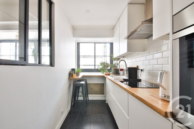 Appartement F2 à vendre - 2 pièces - 70.9 m2 - PARIS - 75015 - ILE-DE-FRANCE - Century 21 Victor Hugo - Trocadéro
