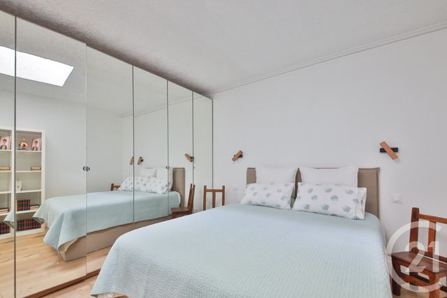 Appartement F5 à vendre - 4 pièces - 169.78 m2 - SURESNES - 92 - ILE-DE-FRANCE - Century 21 Victor Hugo - Trocadéro