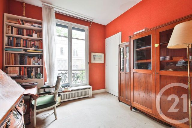 Appartement F5 à vendre - 5 pièces - 108.63 m2 - PARIS - 75016 - ILE-DE-FRANCE - Century 21 Victor Hugo - Trocadéro