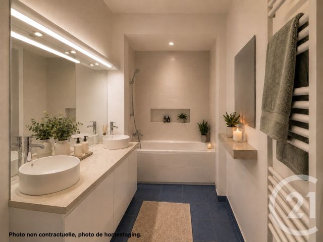 Appartement F3 à vendre - 3 pièces - 69.33 m2 - COURBEVOIE - 92 - ILE-DE-FRANCE - Century 21 Victor Hugo - Trocadéro