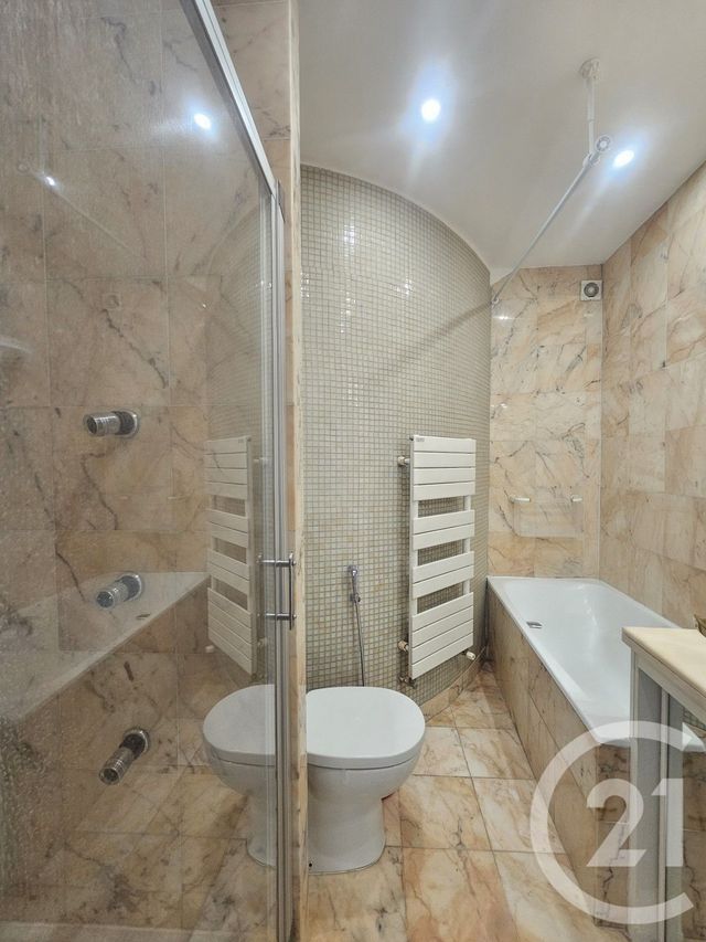 Appartement F6 à louer - 6 pièces - 128.3 m2 - PARIS - 75016 - ILE-DE-FRANCE - Century 21 Victor Hugo - Trocadéro