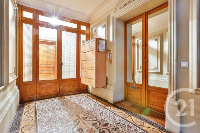 Appartement F6 à louer - 6 pièces - 128.3 m2 - PARIS - 75016 - ILE-DE-FRANCE - Century 21 Victor Hugo - Trocadéro