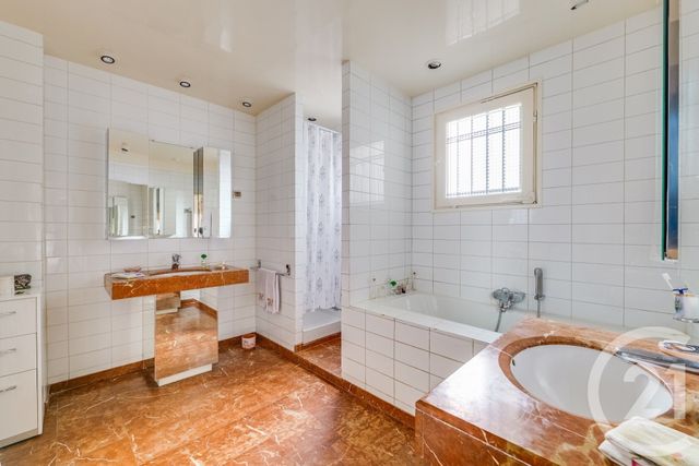 Appartement F6 à vendre - 6 pièces - 148.0 m2 - PARIS - 75016 - ILE-DE-FRANCE - Century 21 Victor Hugo - Trocadéro