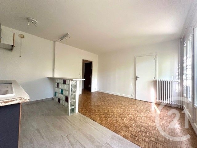 Appartement F2 à louer - 2 pièces - 39.51 m2 - PARIS - 75015 - ILE-DE-FRANCE - Century 21 Victor Hugo - Trocadéro