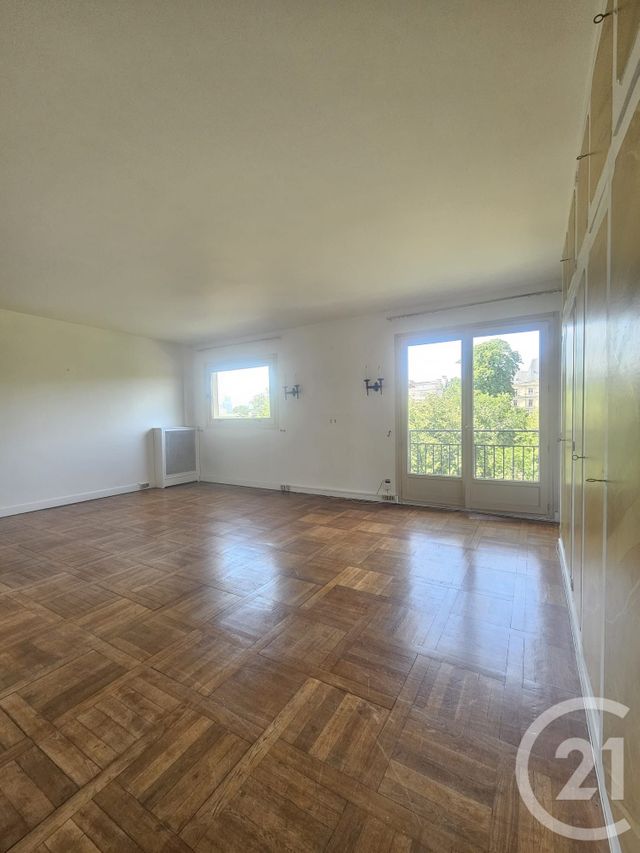 Appartement F1 à vendre - 1 pièce - 40.96 m2 - PARIS - 75016 - ILE-DE-FRANCE - Century 21 Victor Hugo - Trocadéro