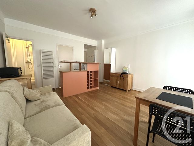 Appartement F1 à vendre - 1 pièce - 22.31 m2 - PARIS - 75016 - ILE-DE-FRANCE - Century 21 Victor Hugo - Trocadéro