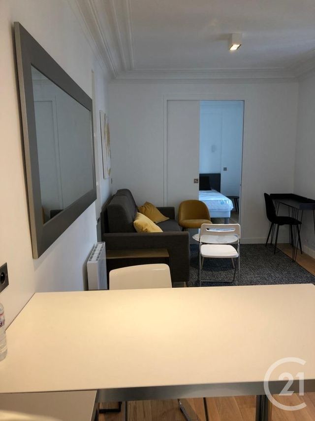 Appartement F2 à louer - 2 pièces - 29.38 m2 - PARIS - 75116 - ILE-DE-FRANCE - Century 21 Victor Hugo - Trocadéro