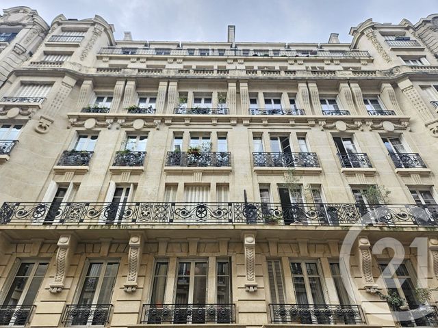 Appartement Studio à vendre - 1 pièce - 18.5 m2 - PARIS - 75016 - ILE-DE-FRANCE - Century 21 Victor Hugo - Trocadéro