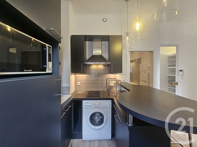 Appartement Studio à vendre - 1 pièce - 18.5 m2 - PARIS - 75016 - ILE-DE-FRANCE - Century 21 Victor Hugo - Trocadéro