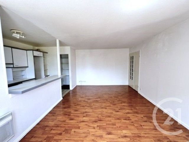 Appartement F3 à vendre - 3 pièces - 53.82 m2 - COURBEVOIE - 92 - ILE-DE-FRANCE - Century 21 Victor Hugo - Trocadéro