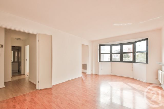 Appartement F3 à vendre - 3 pièces - 53.82 m2 - COURBEVOIE - 92 - ILE-DE-FRANCE - Century 21 Victor Hugo - Trocadéro