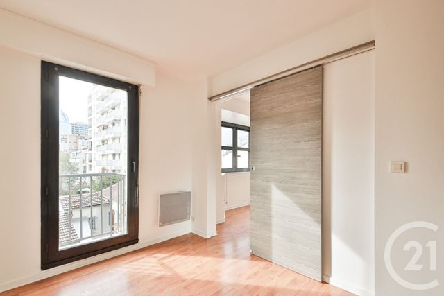 Appartement F3 à vendre - 3 pièces - 53.82 m2 - COURBEVOIE - 92 - ILE-DE-FRANCE - Century 21 Victor Hugo - Trocadéro
