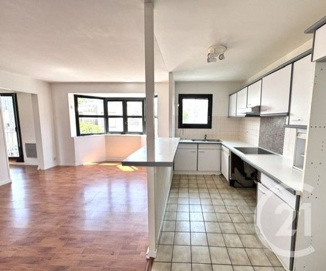 Appartement F3 à vendre - 3 pièces - 53.82 m2 - COURBEVOIE - 92 - ILE-DE-FRANCE - Century 21 Victor Hugo - Trocadéro